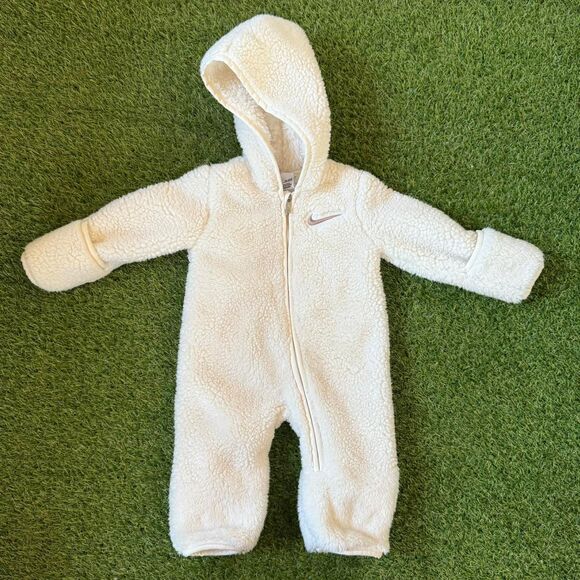 Nike Baby Hooded Fleece Sherpa Coverall Snowsuit 3 months - Picture 1 of 6